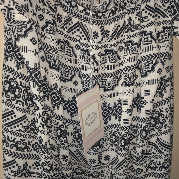 Dress by love obsessed - Picture 2 of 3